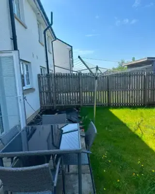 ANOTHER JOB SMASHED BY THE TEAM✅
A full garden makeover completed in just 3 days at a property in Airdrie 👌
🟢 Slate Canterra slabs
⚪️ Silver sett edging
⚫️ Nova Scotia stones
🟢 Grey composite decking
Another very happy customer — brilliant work by the Cut N Blo team 👏🌱
#CutNBlo #GardenMakeover #Airdrie #LandscapingScotland
